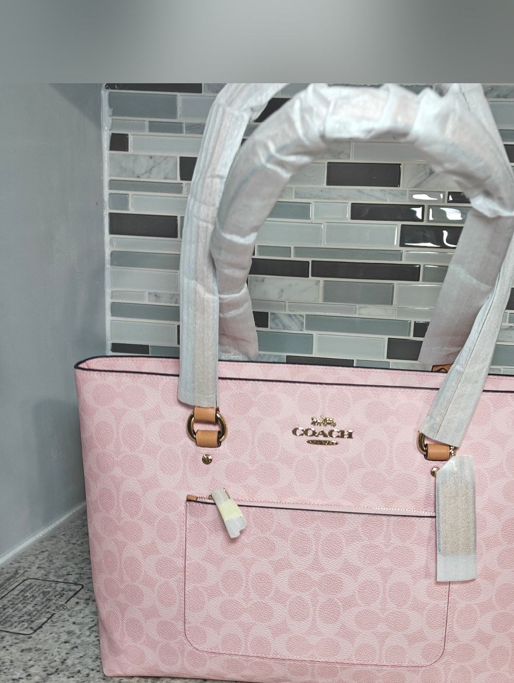 Coach Station Tote Bag In Signature Canvas (Powder pink) - Picture 3 of 16